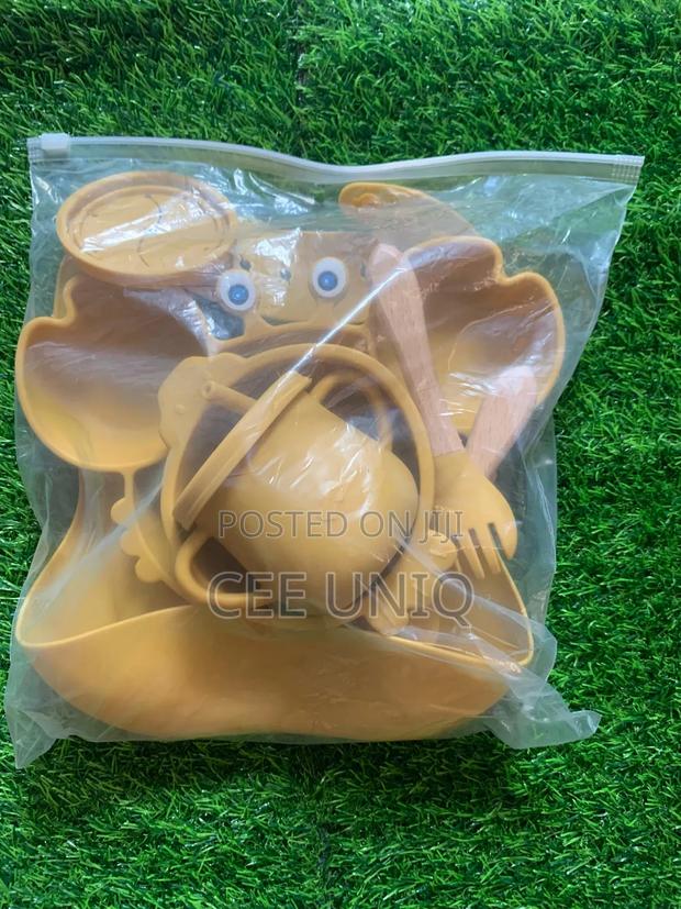 Silicone Feeding Set for Kids · Photo 3