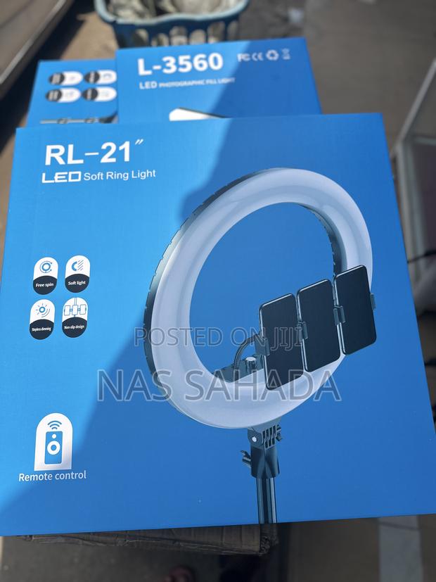 Brand New 21inch Ring Light With Stand · Photo 3