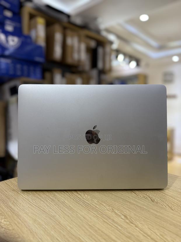 Laptop Apple MacBook Pro 2019 8GB Intel Core i5 SSD 256GB · Photo 4