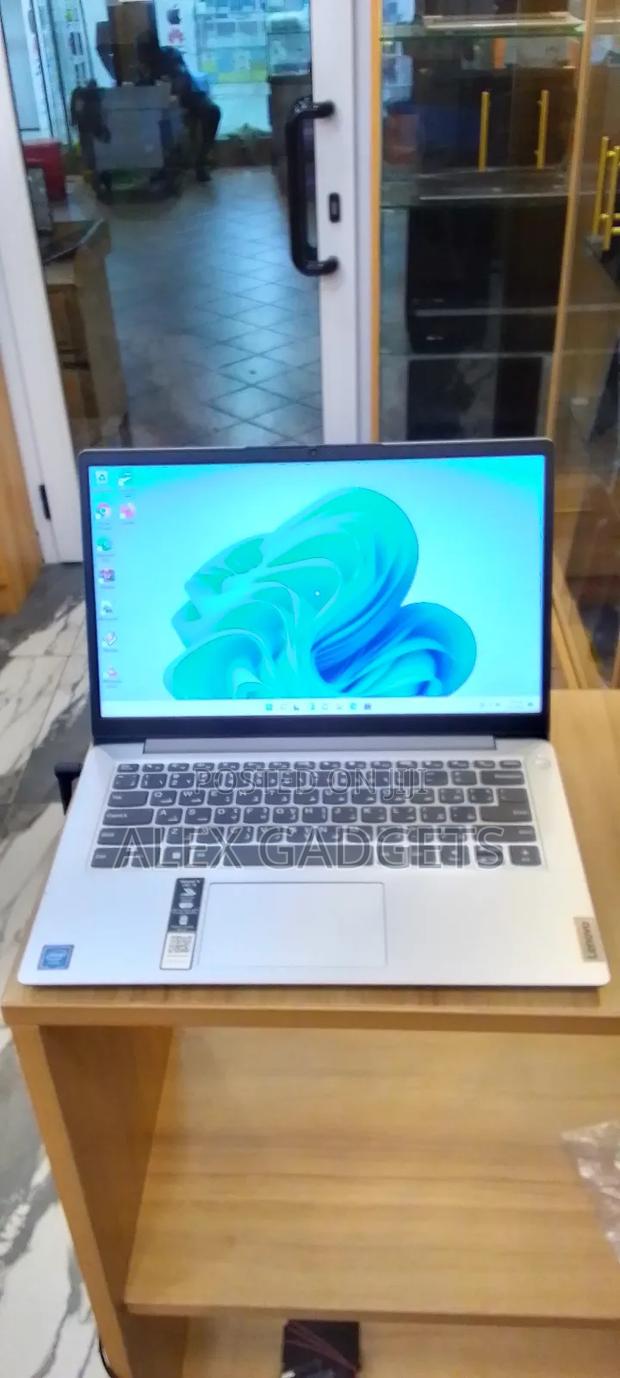 Laptop Lenovo 4GB Intel Celeron SSD 128GB · Photo 4