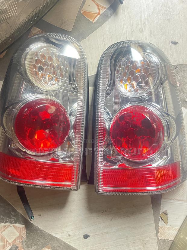 Ford Escape/ Mariner 06 Taillight