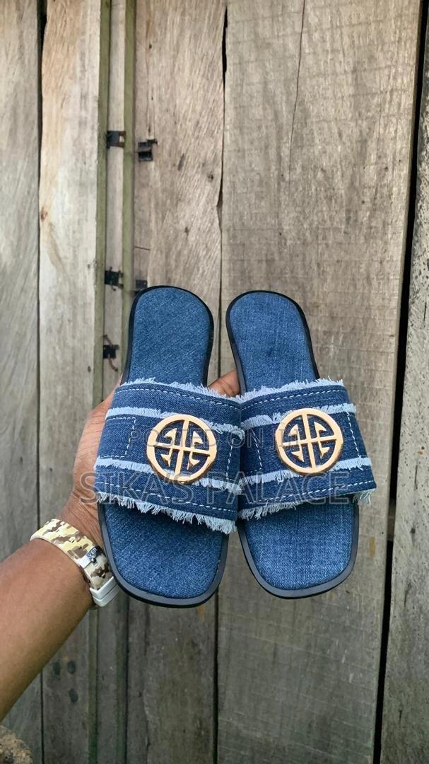 Ladies Denim Slippers · Photo 1