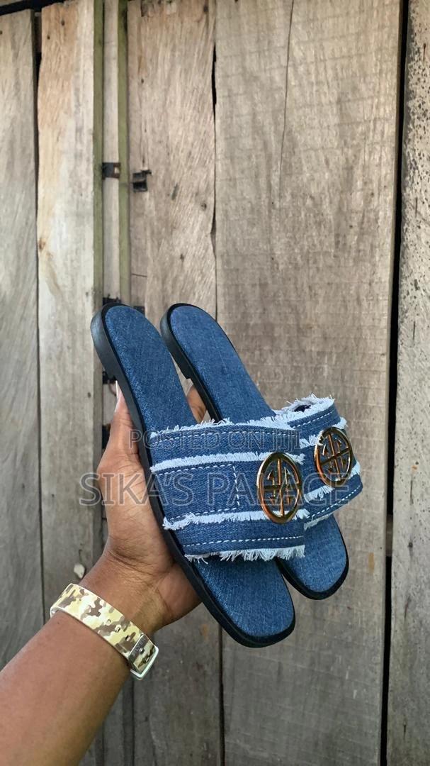 Ladies Denim Slippers · Photo 3