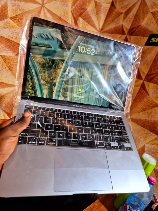 Laptop Apple MacBook Air 2020 8GB Intel Core I3 SSD 256GB · Photo 4