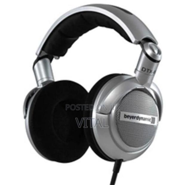 Studio Monitor Beyerdynamic Dtx800
