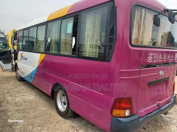 Hyundai County 2014 White