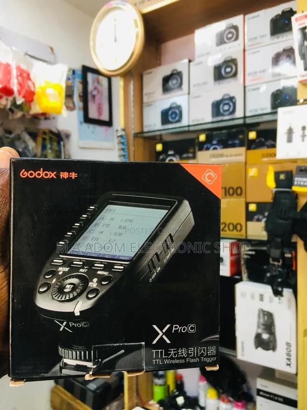 Godox Xpro-C: Conquer Light With Your Canon Camera · Photo 2