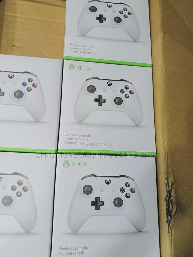 Xbox One X Wireless Controller