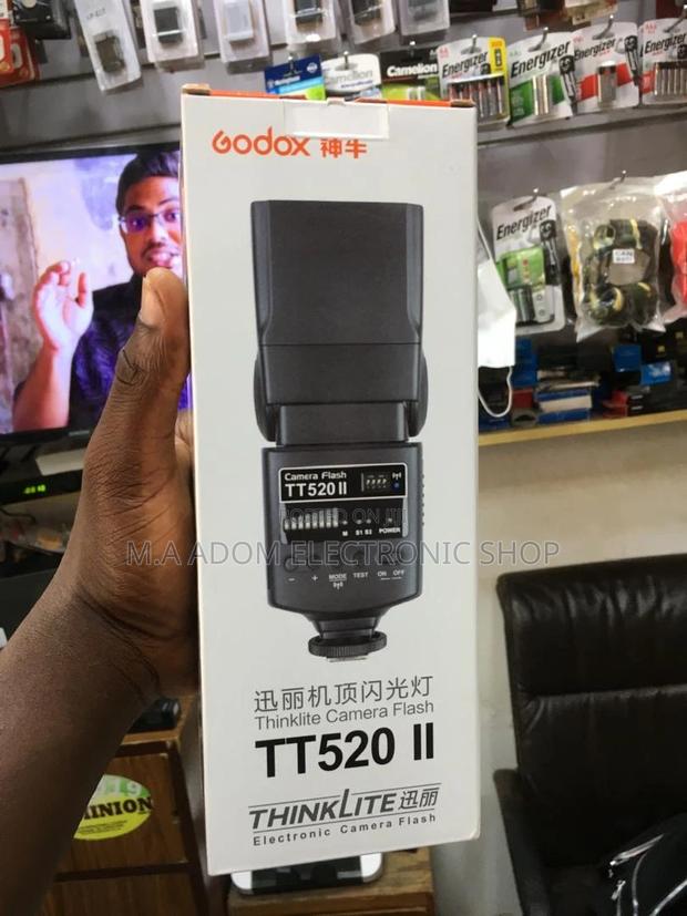 Godox TT520 II: Never Miss the Perfect Shot · Photo 2