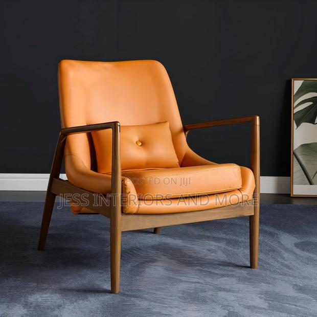Accent Chair (Orange) · Photo 2
