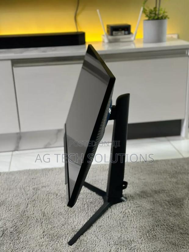 Samsung 27 Inches Monitor photo 5