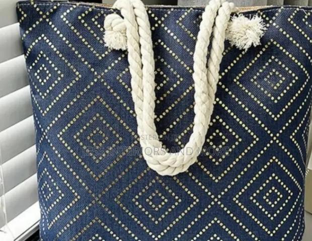 Tote Bag (Blue) · Photo 4