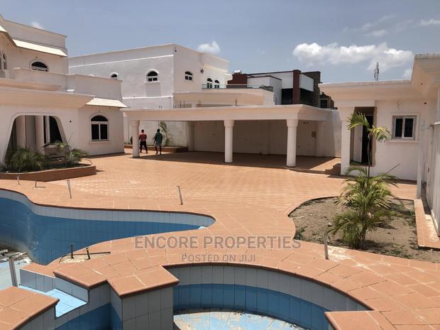 Ultra Morden 5 Bedroom House At East Legon · Photo 2