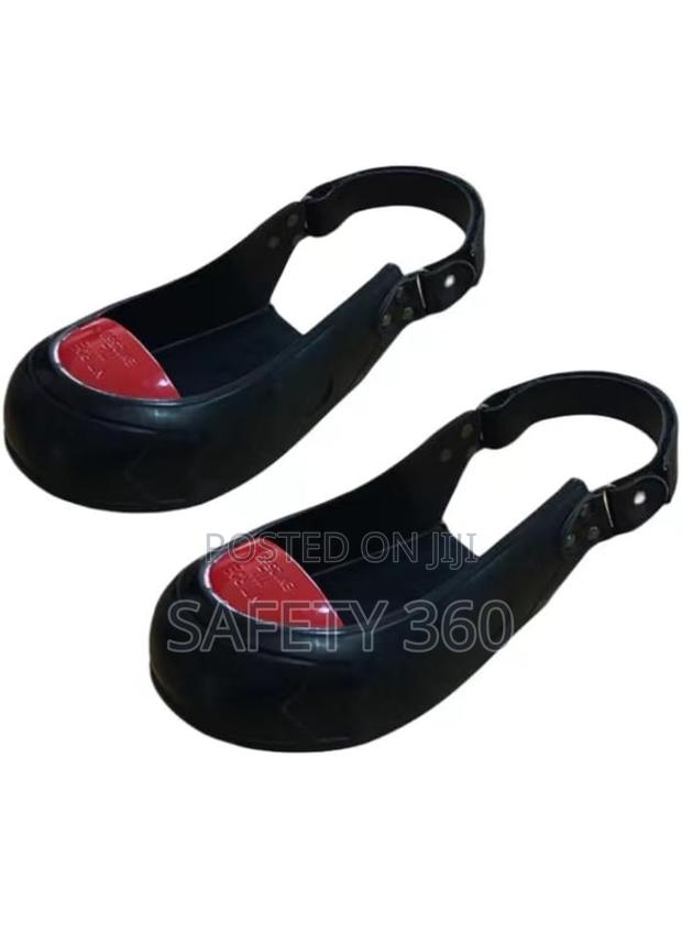 Steel Toe Shoe Cover · Photo 4
