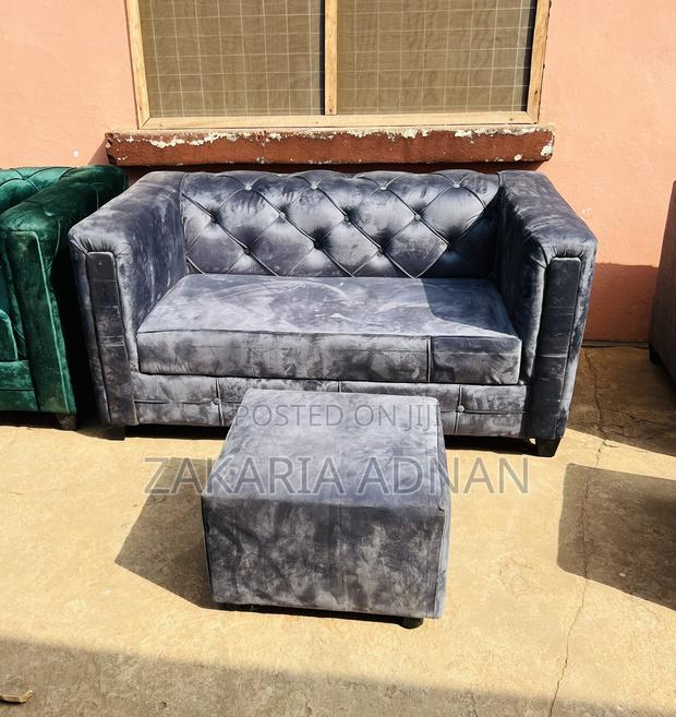 Furniture Sofa + Table · Photo 3