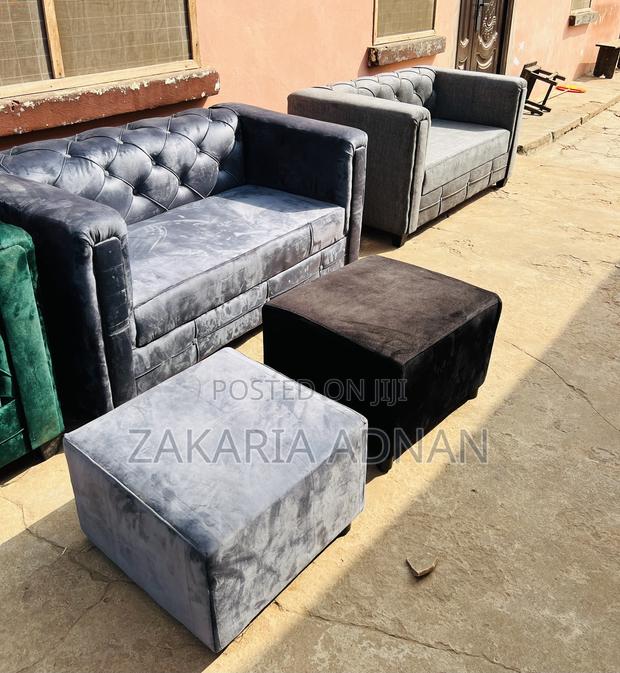 Furniture Sofa + Table · Photo 4