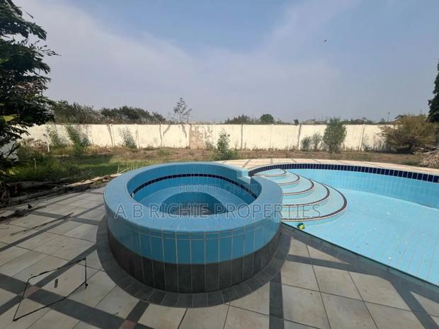 5bdrm Mansion in Ab Richie Properties, East Legon for sale · Photo 2