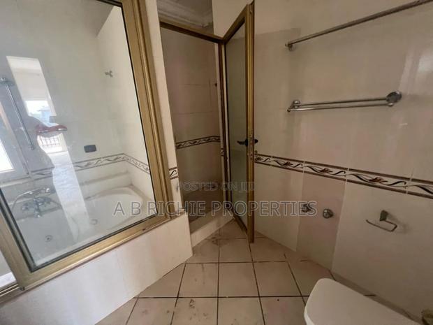 5bdrm Mansion in Ab Richie Properties, East Legon for sale · Photo 3