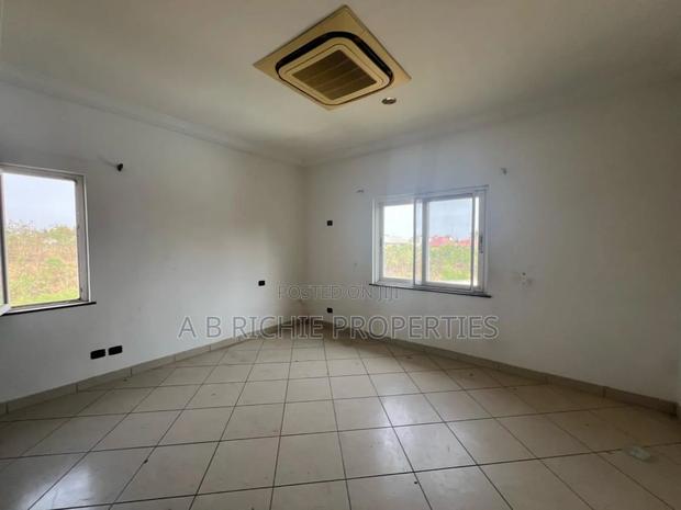 5bdrm Mansion in Ab Richie Properties, East Legon for sale · Photo 4