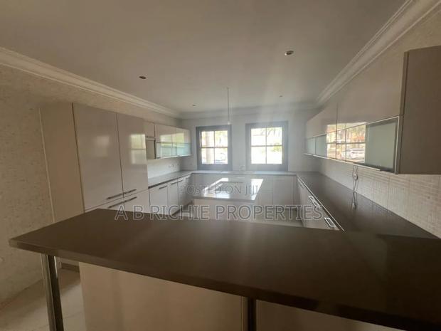 5bdrm Mansion in Ab Richie Properties, East Legon for sale · Photo 3