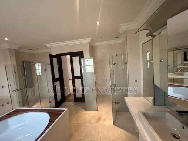 5bdrm Mansion in Ab Richie Properties, East Legon for sale · Photo 4