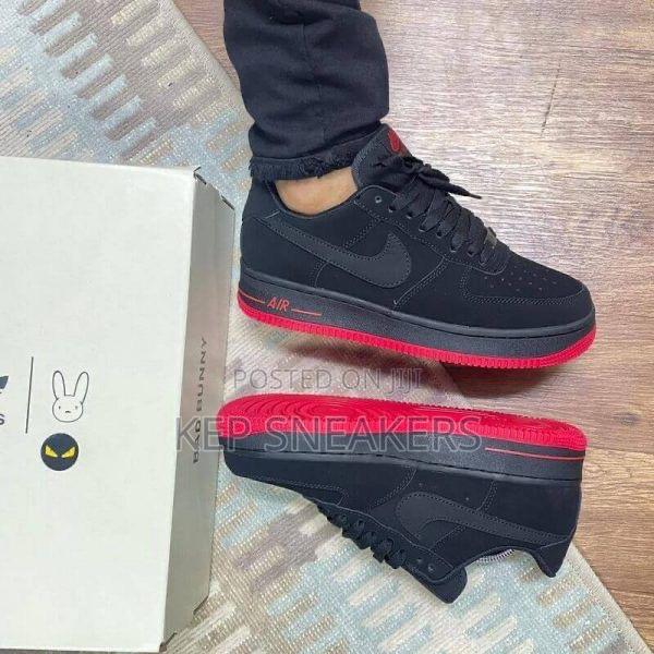 Nike Airforce 1 Black Red · Photo 4