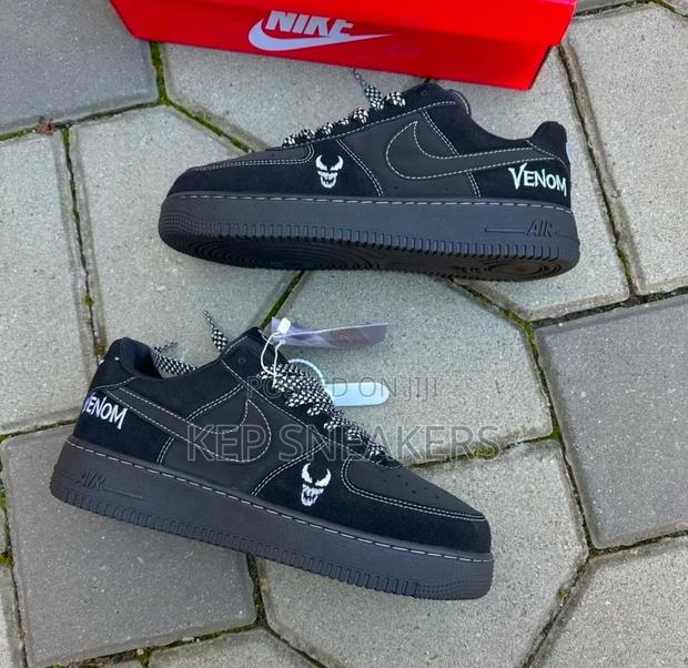 Nike Airforce 1 “Venom” · Photo 4