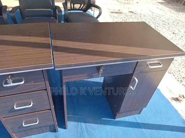 Classrooms Table for Sale · Photo 2