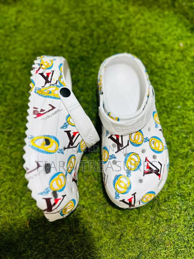 Quality Crocs photo 2