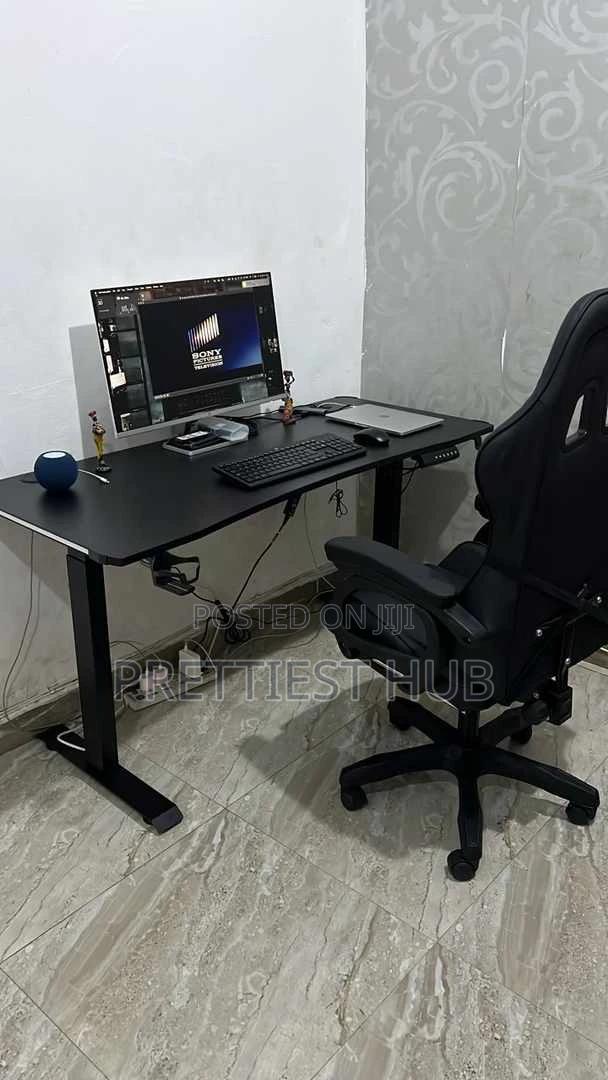 Electric Height Adjustable Sit and Stand Up Desk photo 2