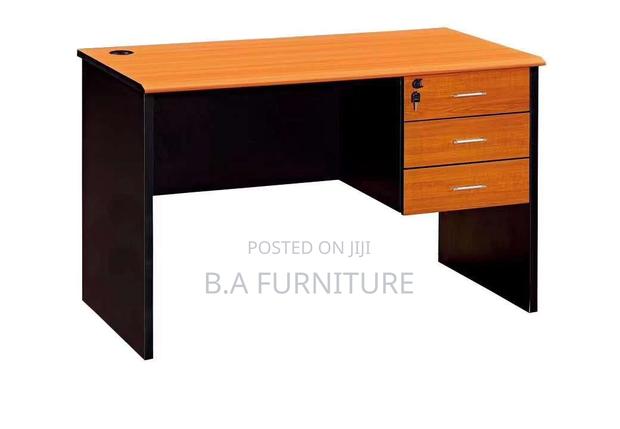 Office Desk · Photo 4