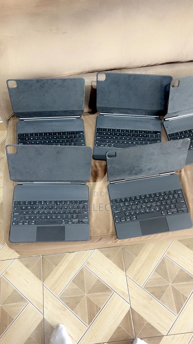 Apple Magic Keyboard for 12.9 Inches iPad Pro