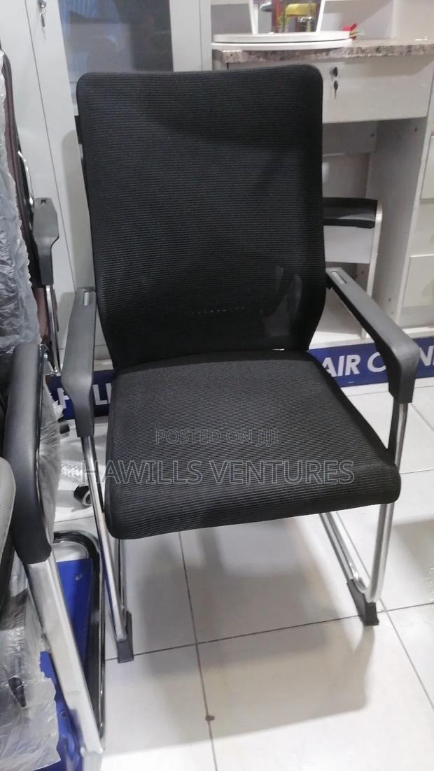 Comfrence Chair · Photo 2