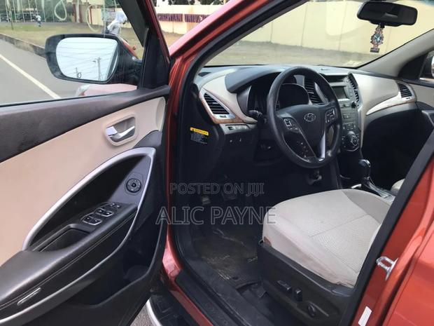 Hyundai Santa Fe SE AWD 2016 Red