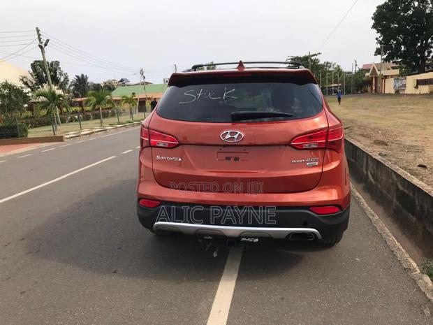 Hyundai Santa Fe SE AWD 2016 Red