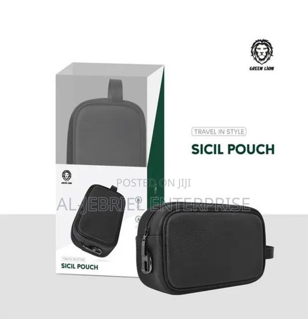 Green Lion Sicil Travel Passport Holder Pouch · Photo 3