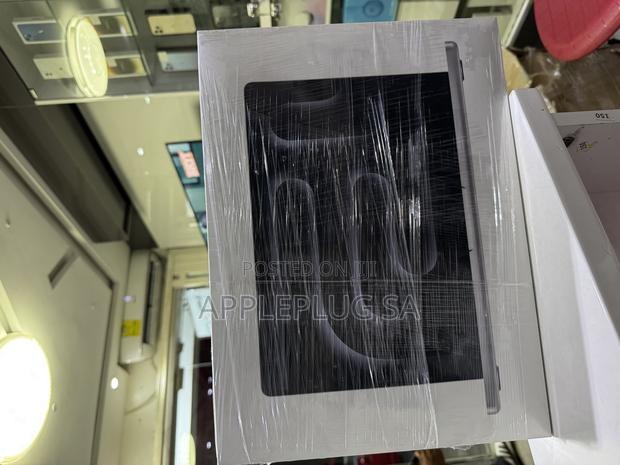 New Laptop Apple MacBook Pro 2024 M4 14-Inch 16GB Apple M4 SSD 1T photo 2