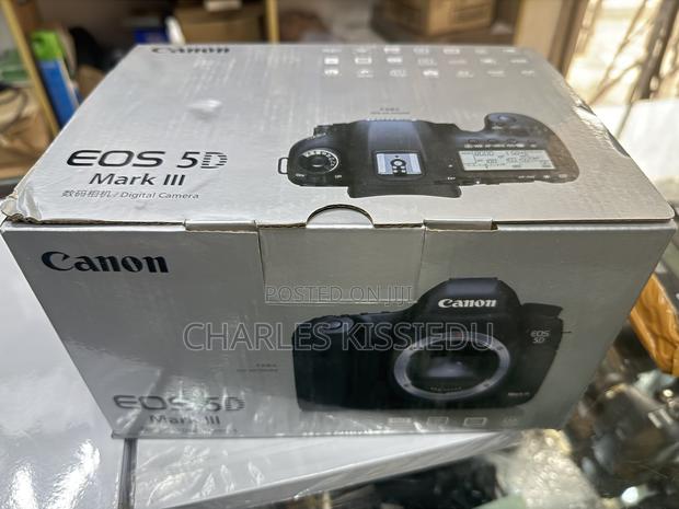 Canon Eos Camera · Photo 3