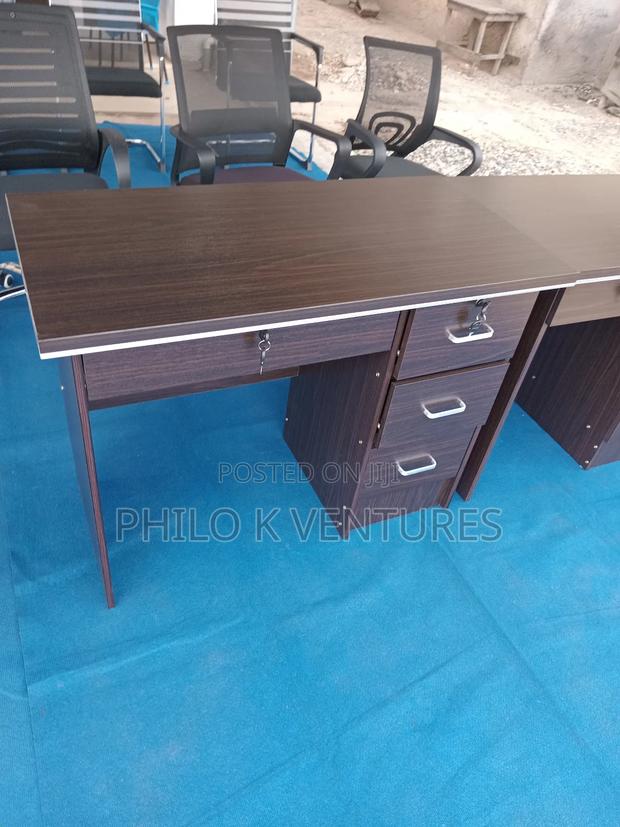 Labouring From Home Table · Photo 2