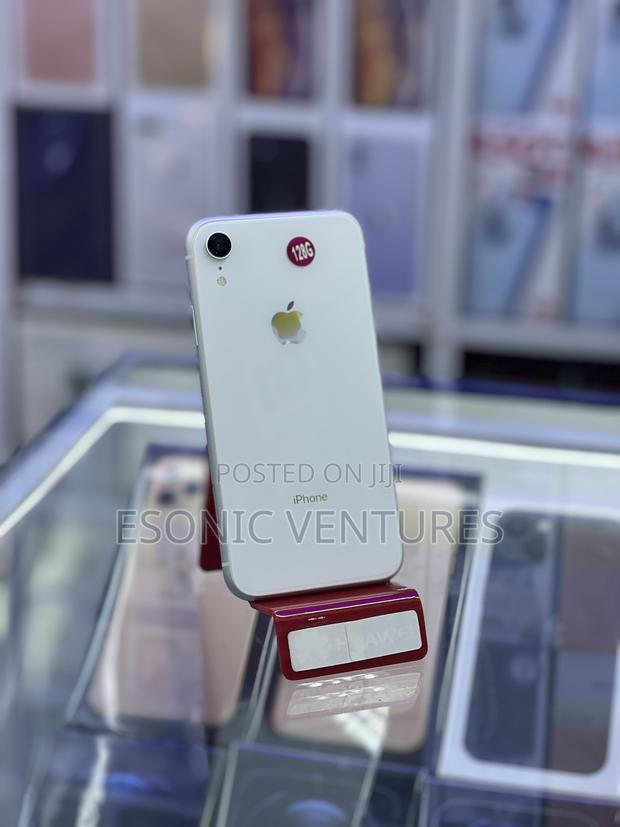 Apple iPhone XR 128 GB White