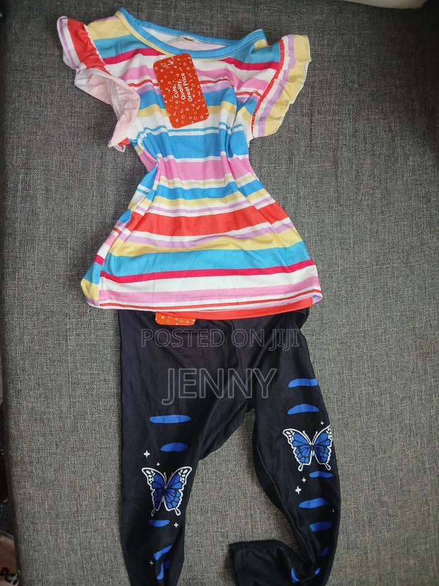 Girls Leggings and Blouse · Photo 2