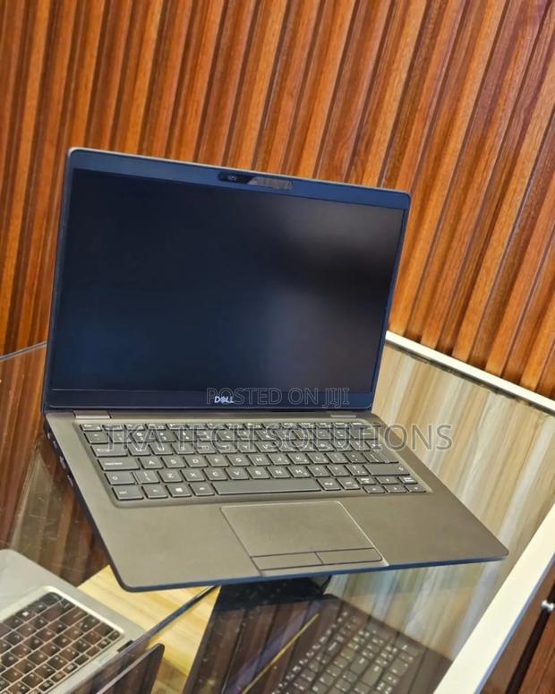 Laptop Dell Latitude 5300 8GB Intel Core I5 SSD 256GB photo 3
