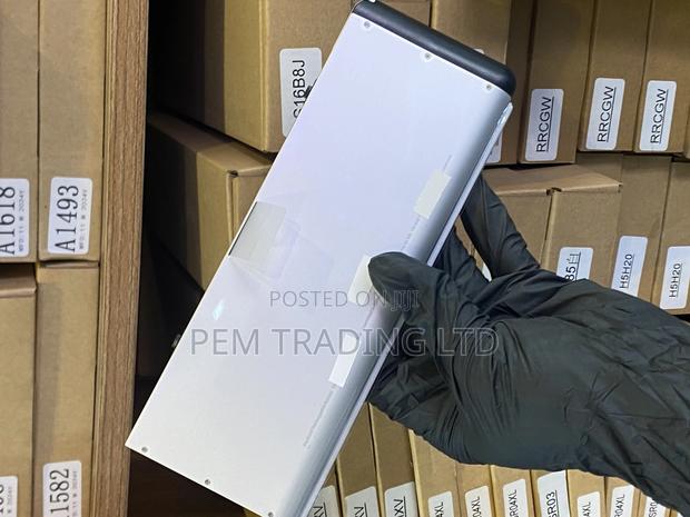 A1280 Laptop Battery for Apple Macbook 13 Inch A1280 A1278 · Photo 2