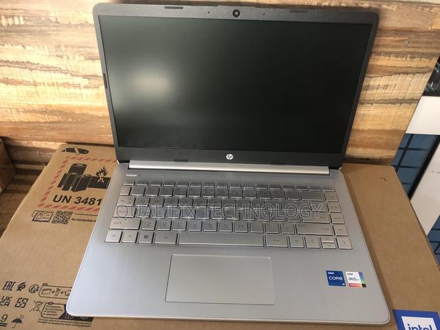 New Laptop HP 14S 8GB Intel Core I5 SSD 512GB · Photo 2