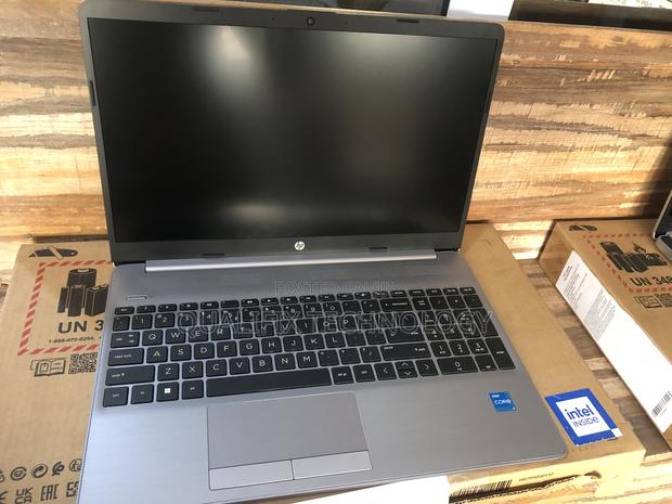 New Laptop HP 15S 8GB Intel Core I3 SSD 512GB · Photo 1