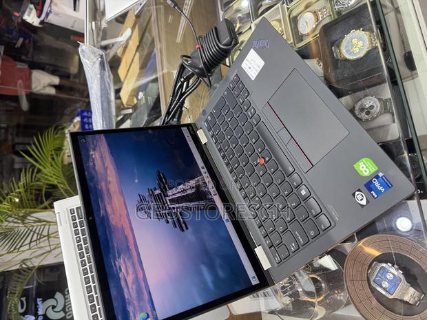 Laptop Lenovo Thinkpad X13 Yoga 16GB Intel Core I5 SSD 256GB
