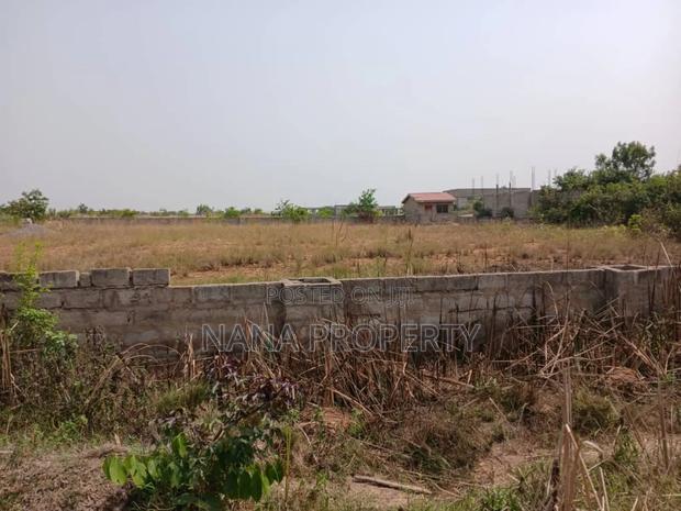 Two Plots of Land for Sale Located at Oyibi · Photo 1