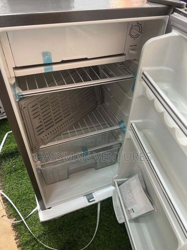 Binatone Table Top Fridge photo 2