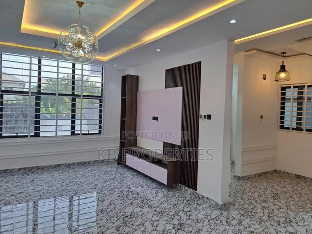6bdrm House in Kb Properties, Spintex for rent · Photo 4