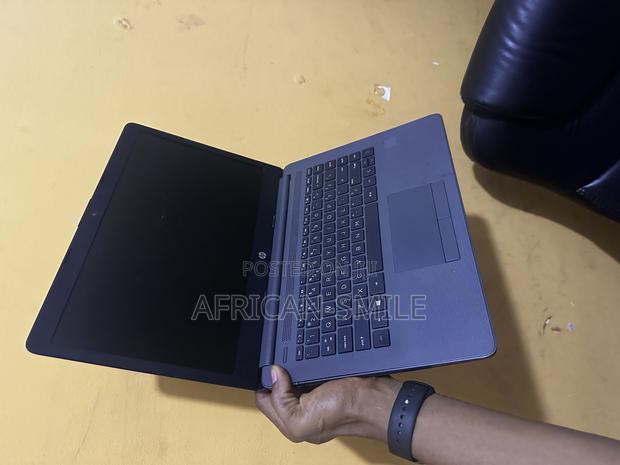 Laptop HP EliteBook 840 G3 12GB Intel Core I3 SSD 256GB photo 2